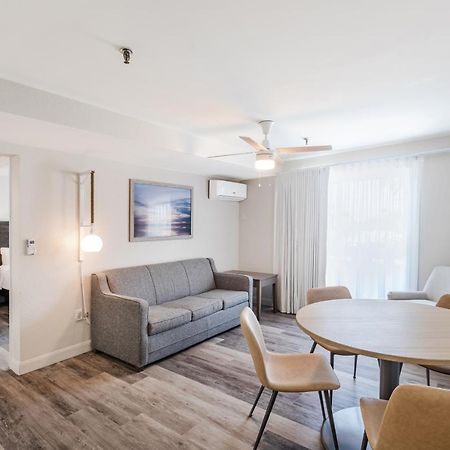 Grand Shores West Редингтън Шорс Екстериор снимка