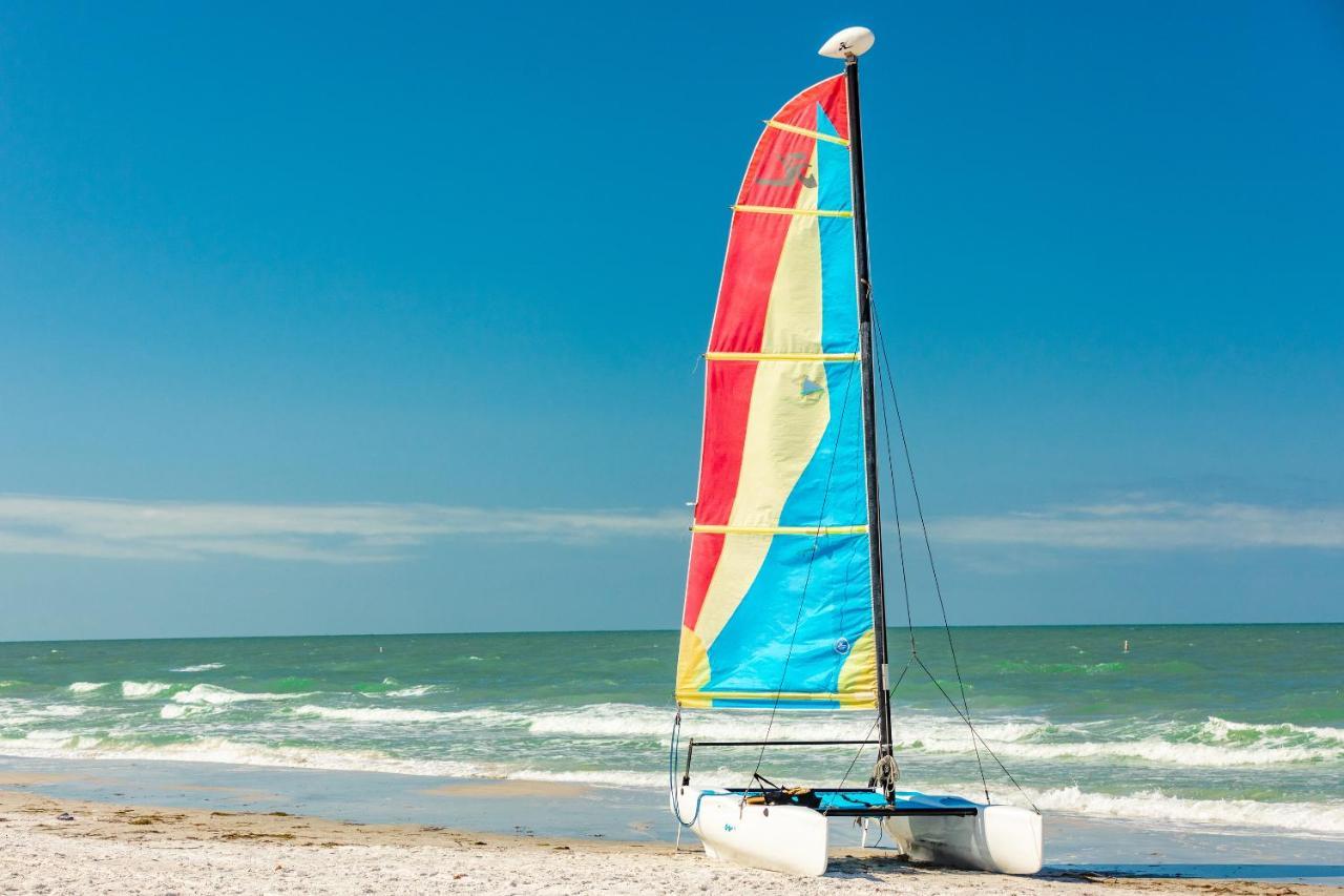 Grand Shores West Редингтън Шорс Екстериор снимка