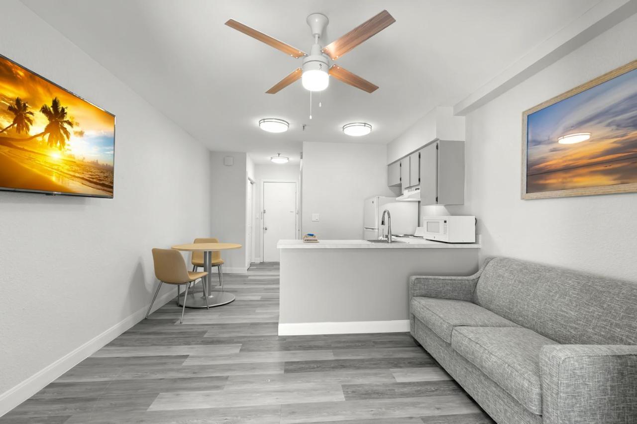 Grand Shores West Редингтън Шорс Екстериор снимка