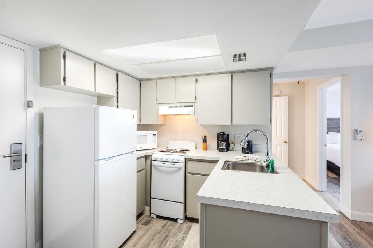 Grand Shores West Редингтън Шорс Екстериор снимка